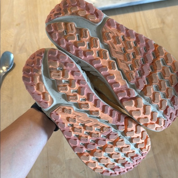 Altra Yellow Running Shoes - Picture 3 of 4